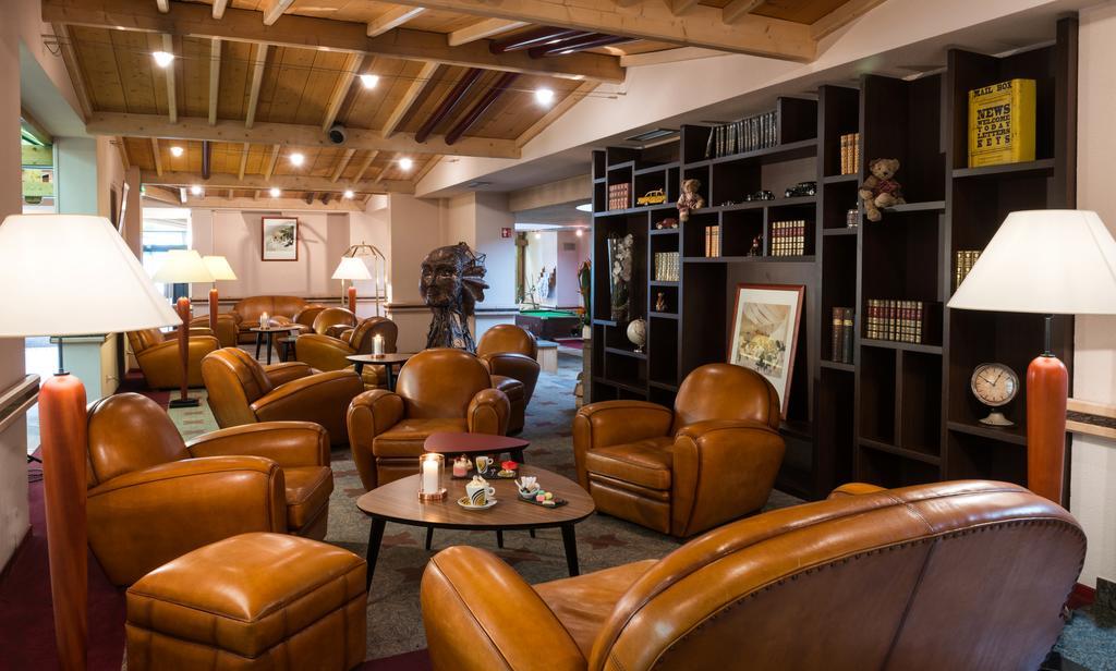Hotel Les Vallees Labellemontagne Ла-Бресс Экстерьер фото